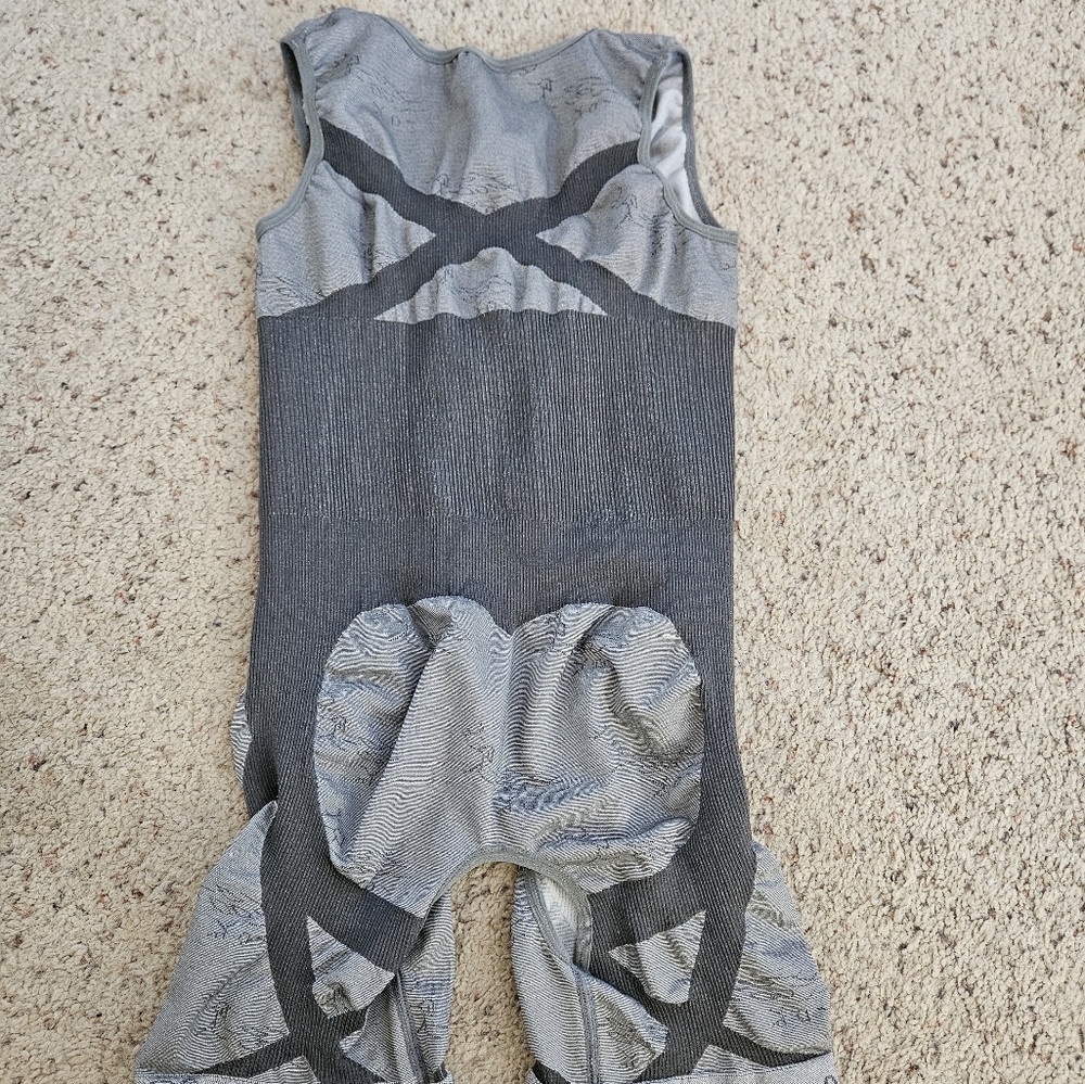 Full Body Shapewear With A Hole For Going To The Bathroom, L/Xl. View 2